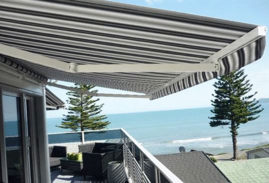 Retractable Awnings in Dubai 